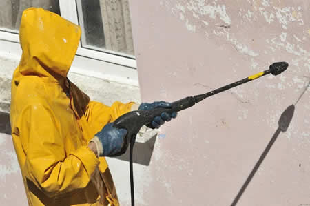 Soft Wash vs. Pressure Wash: Which Is Safer for Stucco in Palm Springs?